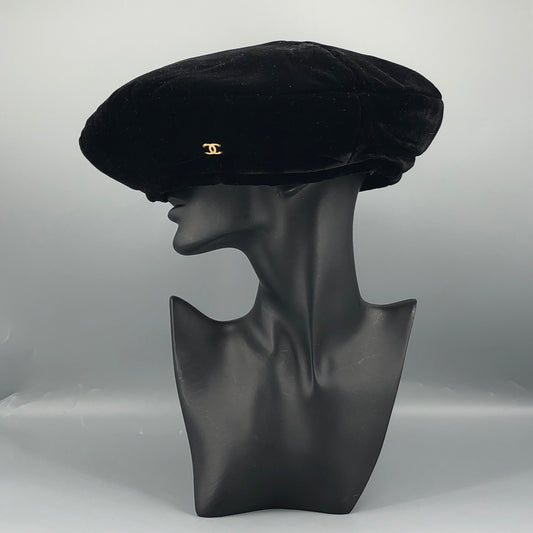 Chanel Velvet Beret Black Size M