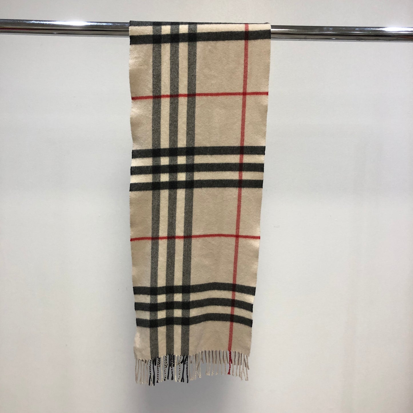 Burberry Classic Vintage Check 100% Cashmere Scarf Beige/Black/Red