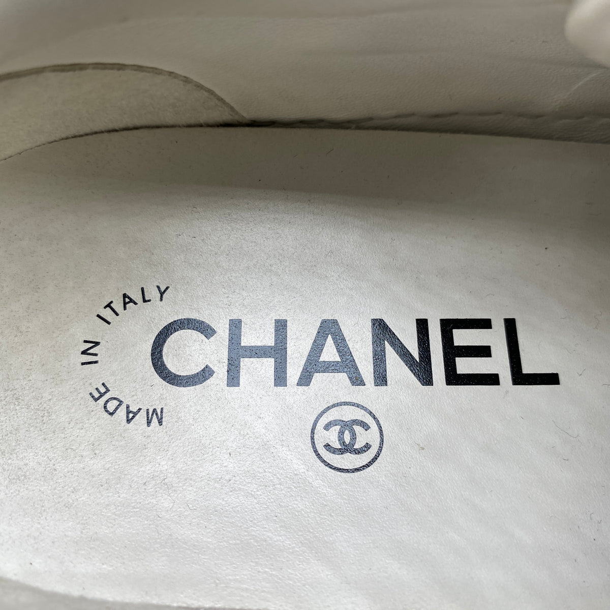 Chanel White Black Leather Lace Up Sneaker Size 37