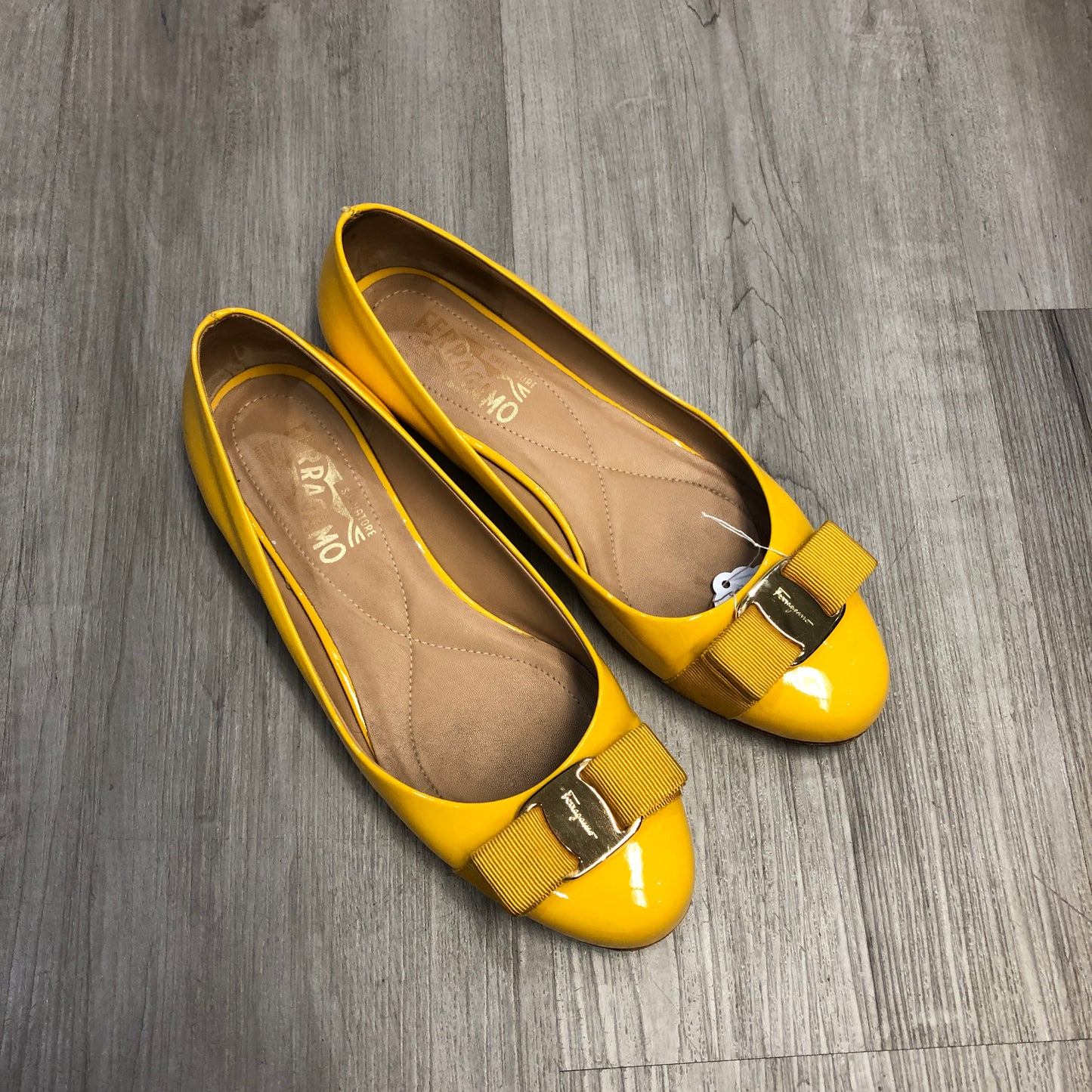 Ferragamo Women's Yellow Vara Bow Ballet Flats Size 7