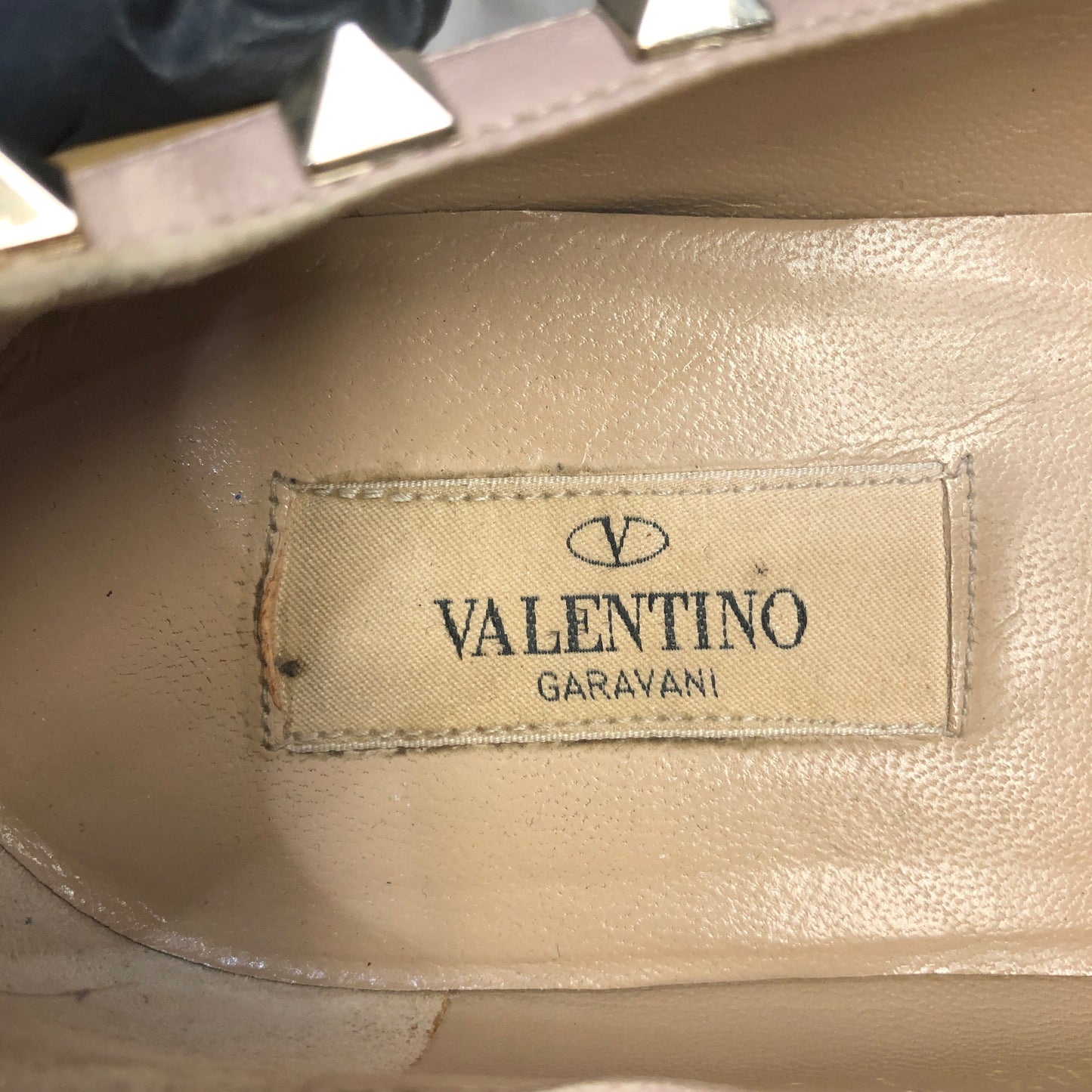 Valentino Rockstud Patent Leather Ballet Flats 38.5 beige