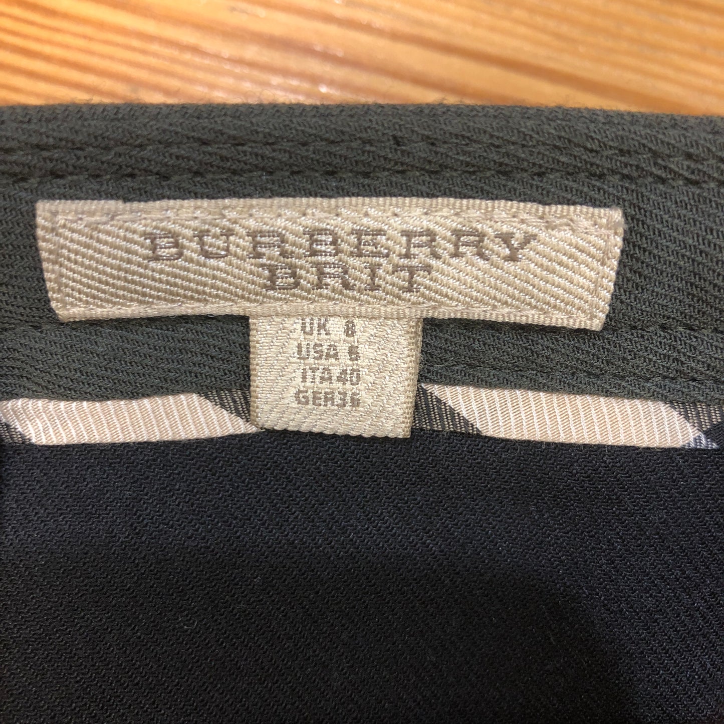 Burberry Ruffle Waist Pencil Midi Skirt Size US 6 Forest Green