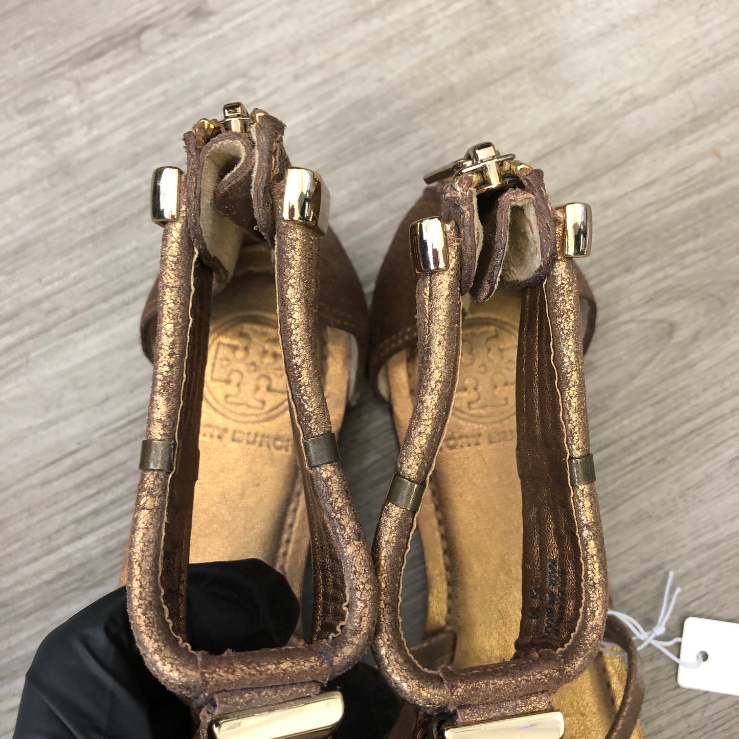 Tory Burch Women's  Embellished T-Strap Flat Sandals 5M Gold/Tan