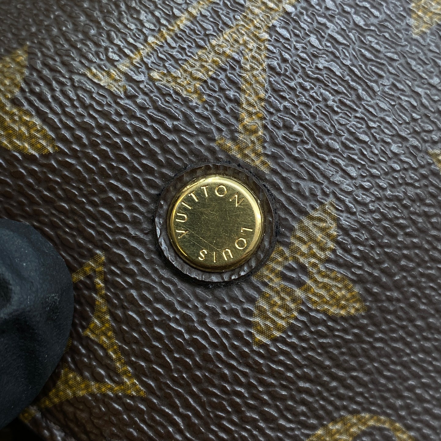 Louis Vuitton Monogram Montaigne MM Handbag
