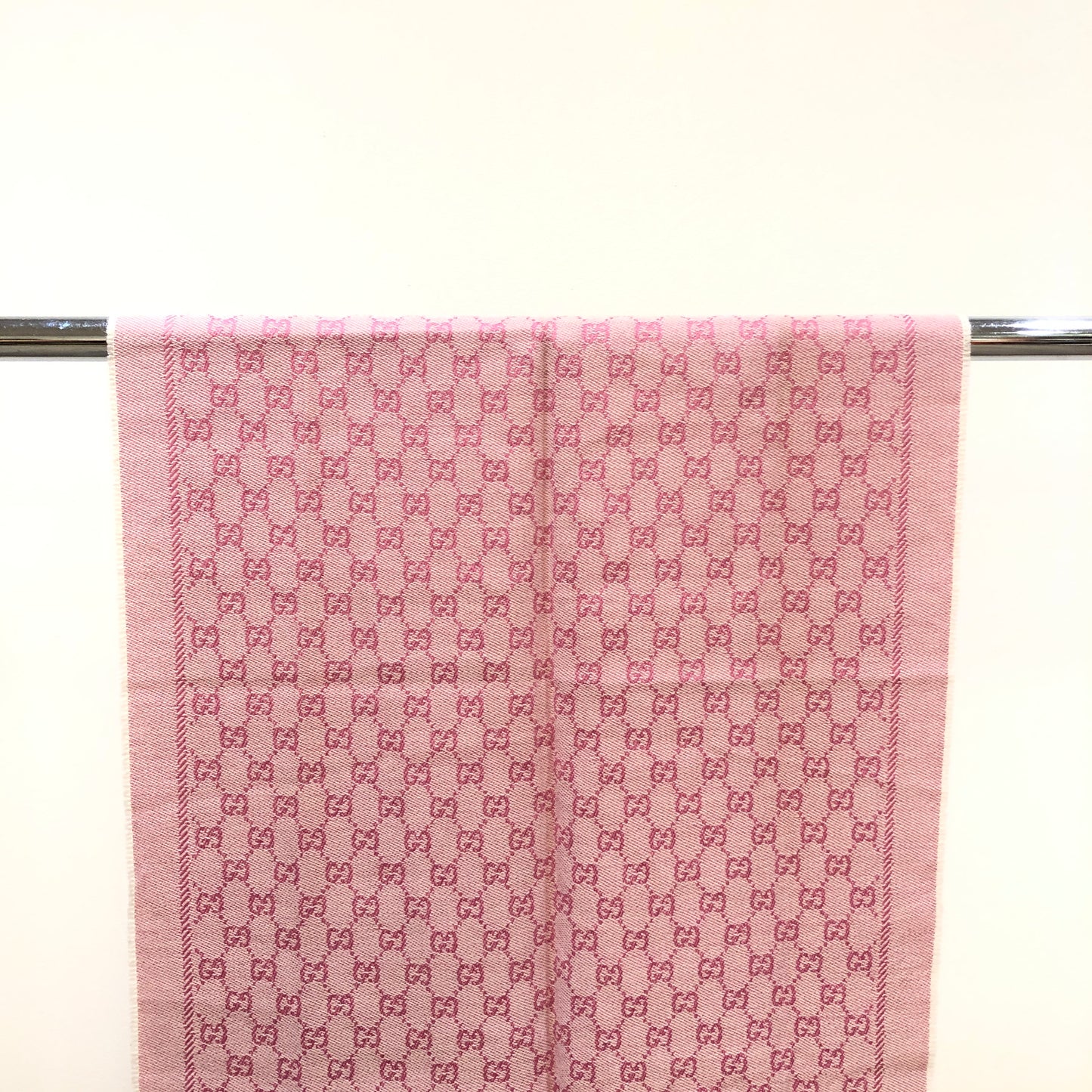 Gucci Pink & Light Pink Allover Pattern Fringed Scarf 180*48 cm