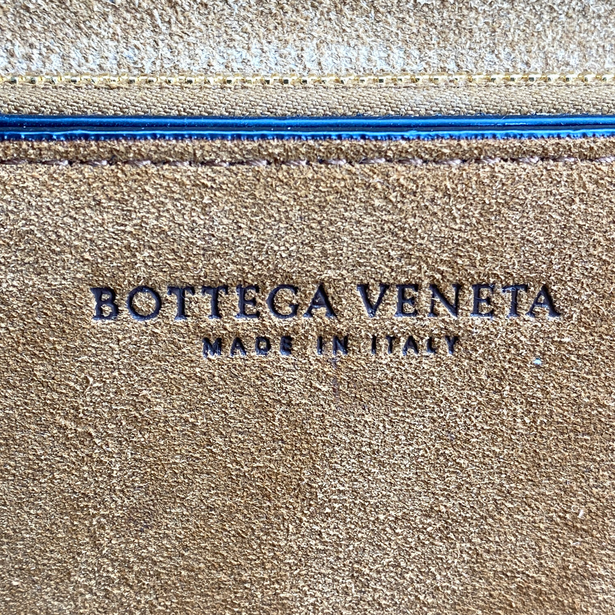 Bottega Veneta Spazzolato Calfskin Classic BV Bag Black