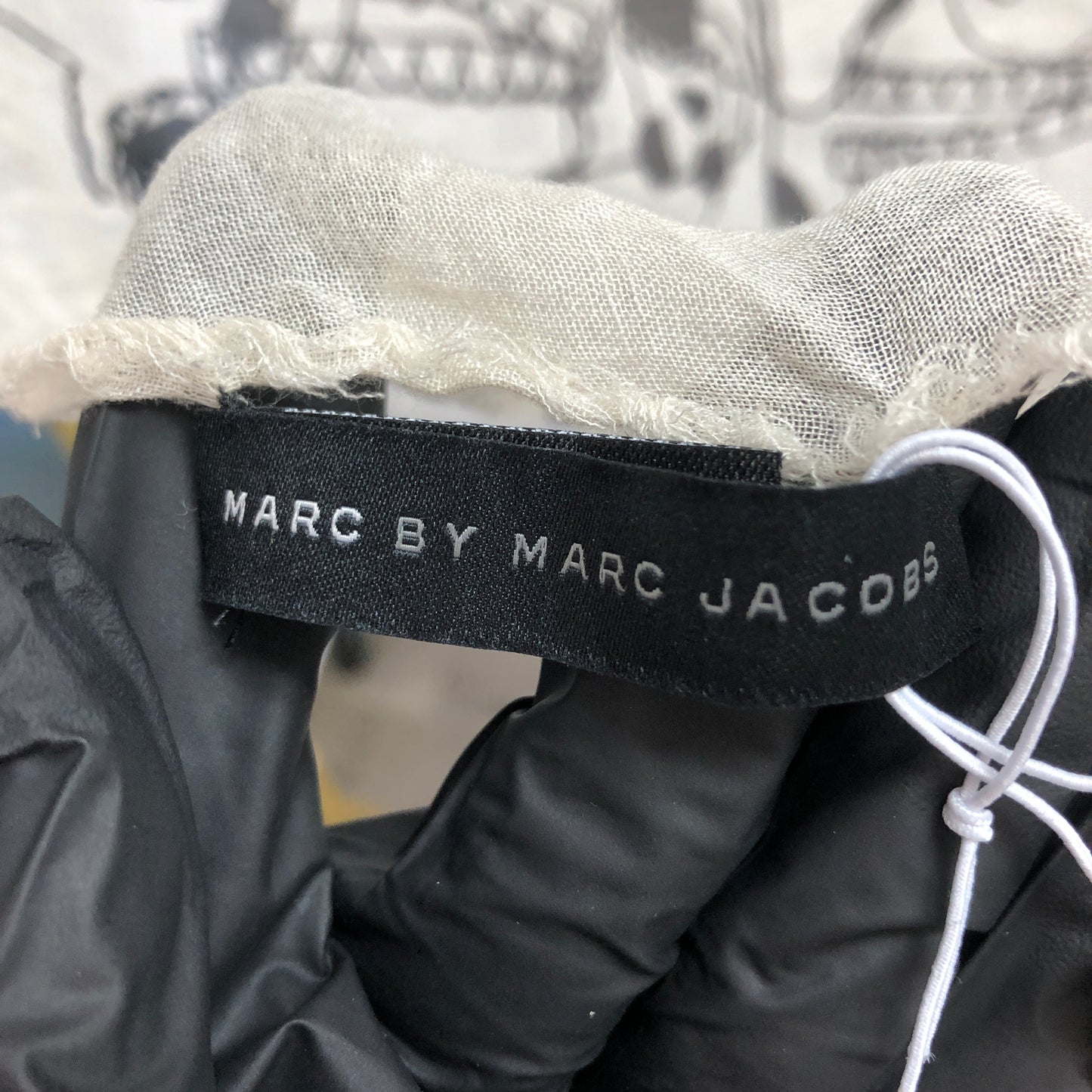 Marc by Marc Jacobs Printed Scarf 128*170cm White/Black