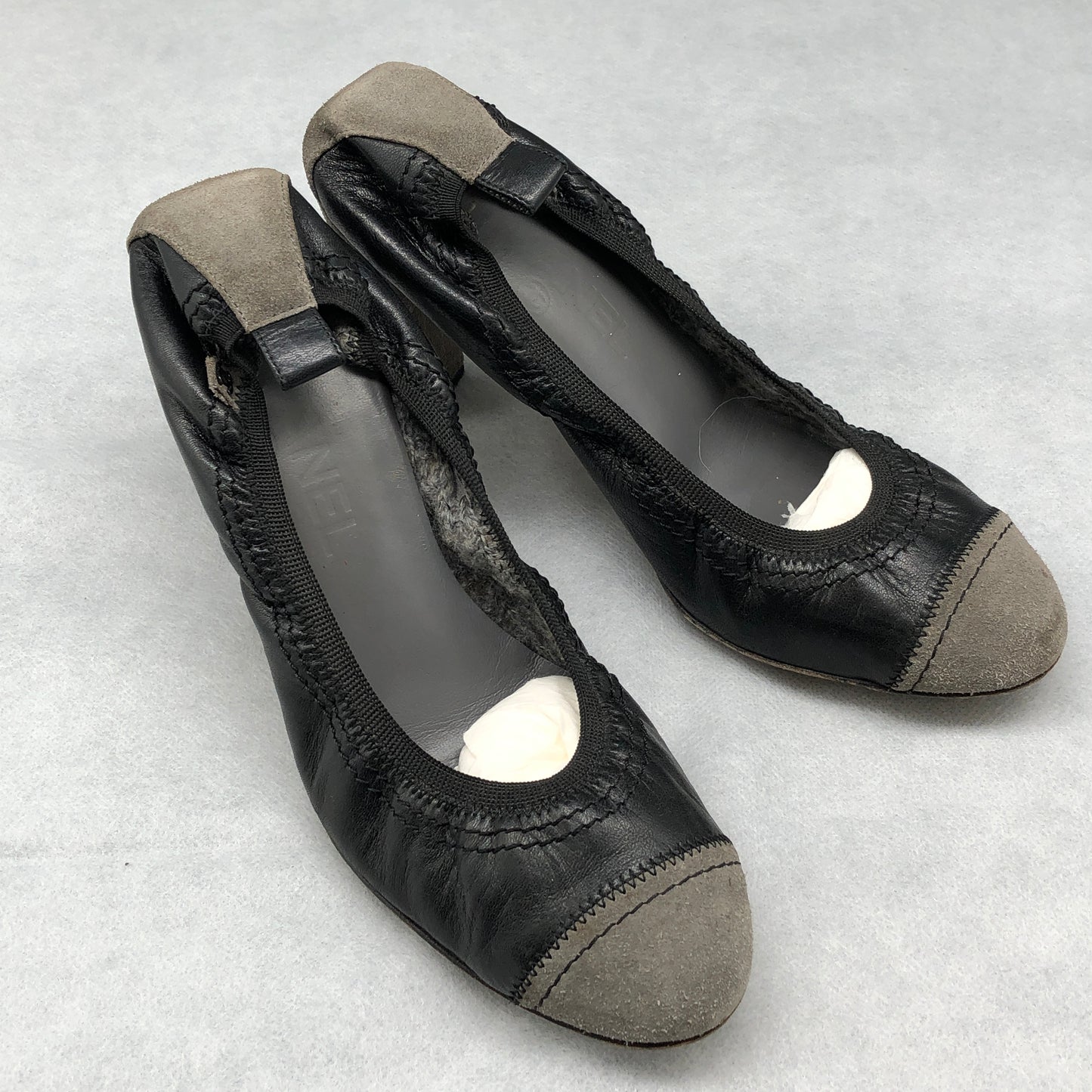 Chanel Women's Black & Grey Suede Cap-Toe Heels shoes 37
