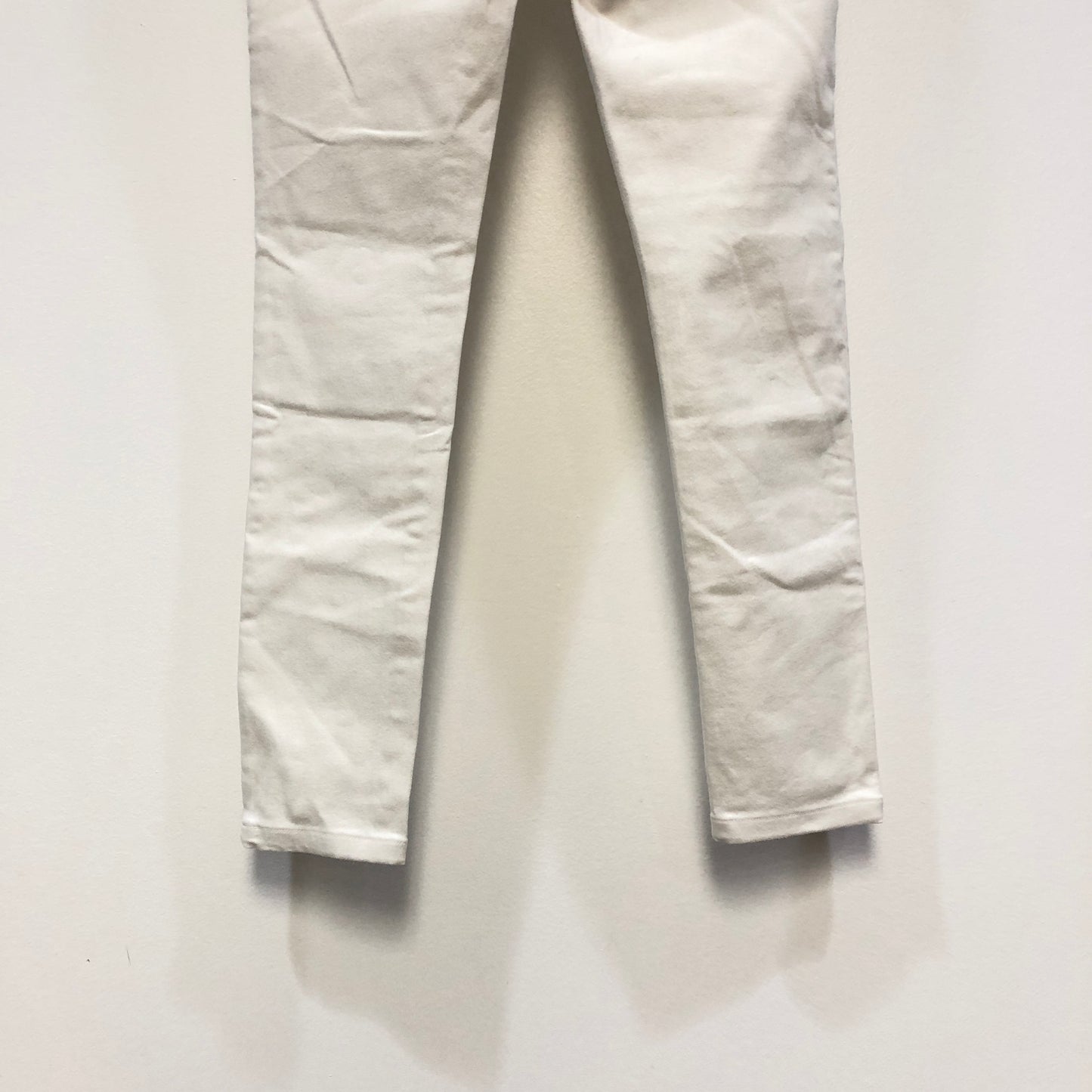 Burberry White Low Rise Skinny Jeans W 27