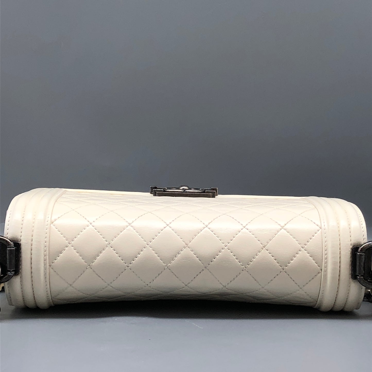 Chanel Boy Flap Quilted Leather Shoulder Bag Cream