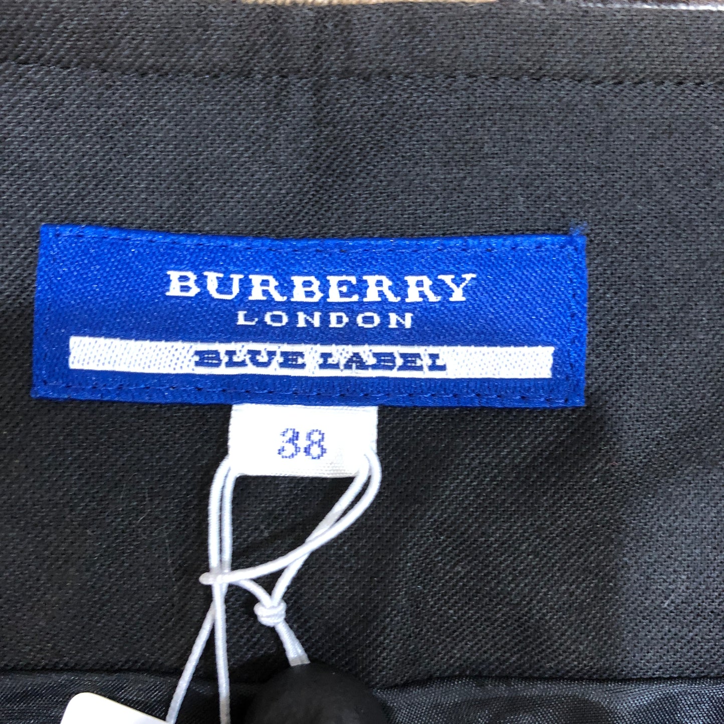 Burberry Blue Label Vintage Check Wool Pleated Shorts Size 38 Black/White/Brown