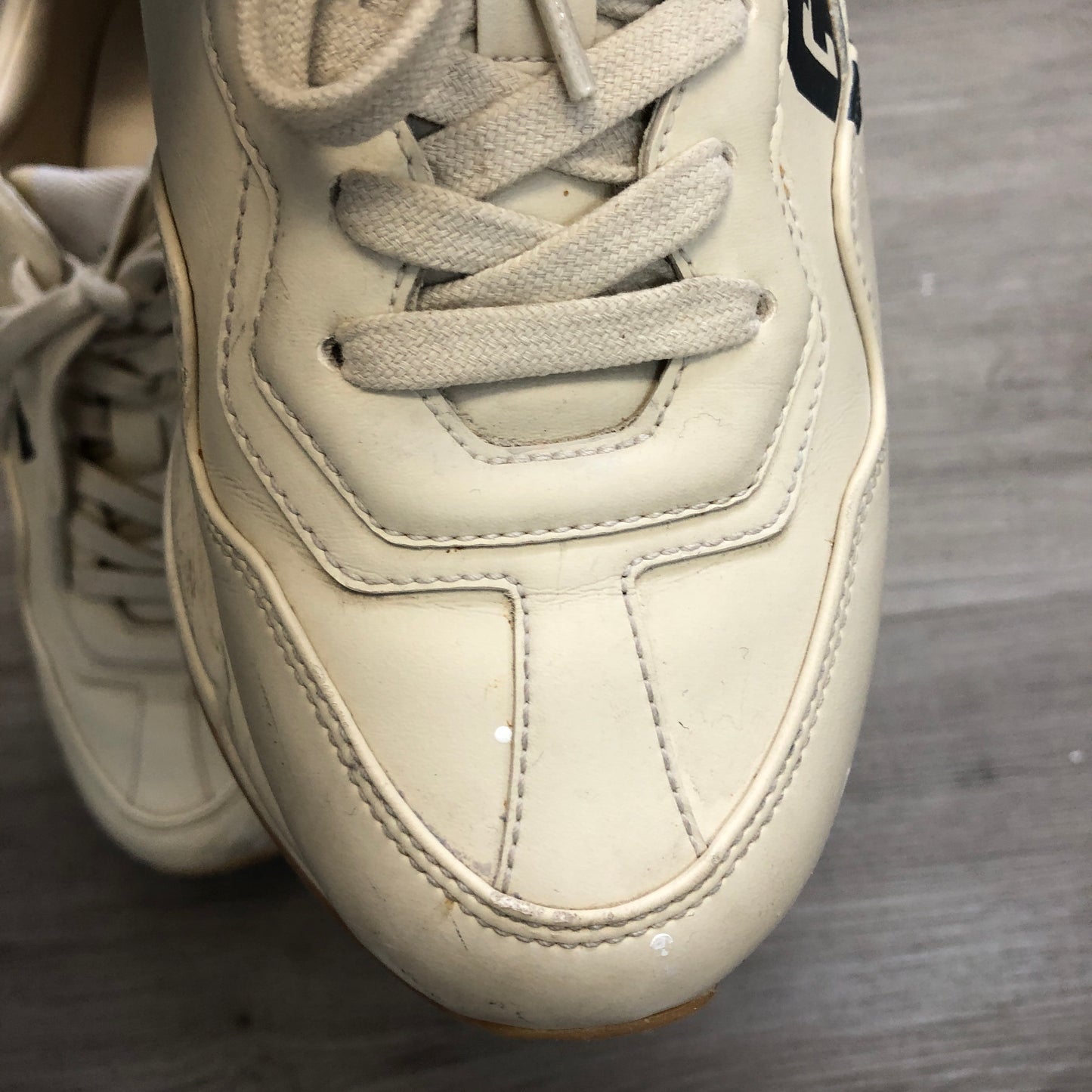 Gucci Rhyton Vintage Logo Leather Sneaker Shoes 36.5 Ivory