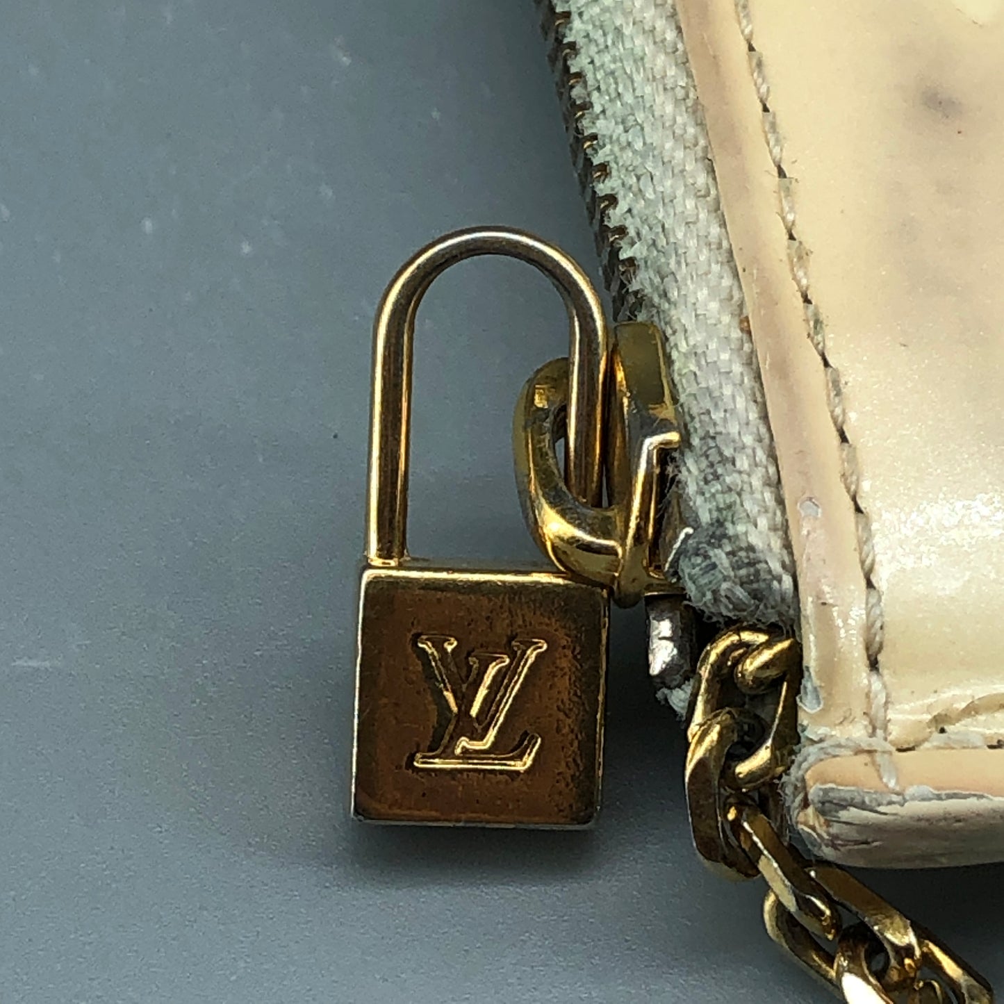 Louis Vuitton Monogram Vernis Patent Leather Zip Card Coin Pouch Cream