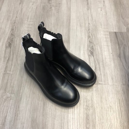 Alexander McQueen Women's Black Leather Chelsea Boots Size 35