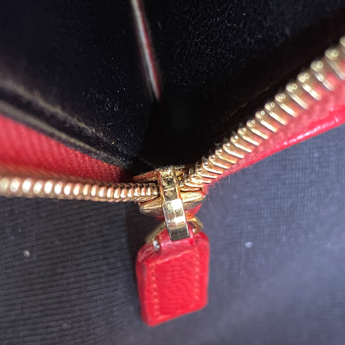 Saint Laurent Matelasse Chevron  Envelope Chain Wallet New Red