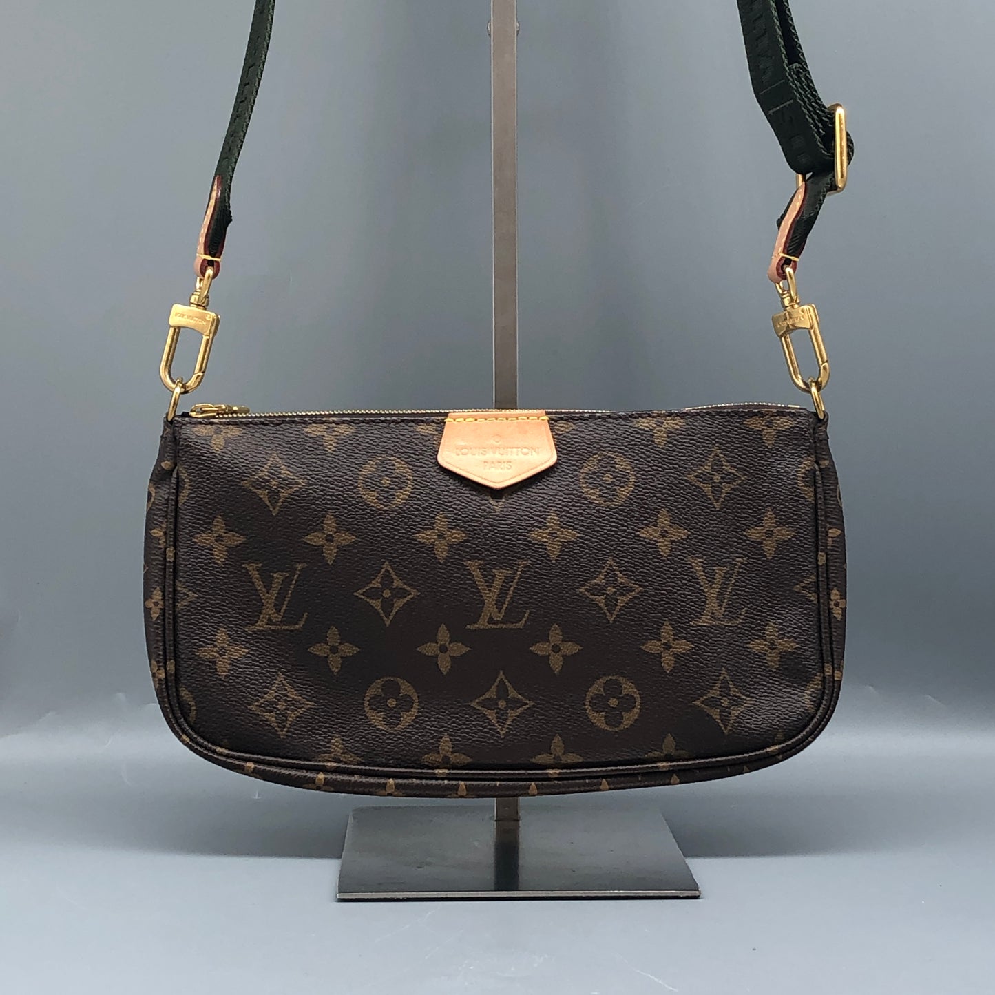 Louis Vuitton Multi Pochette Accessoires Bag