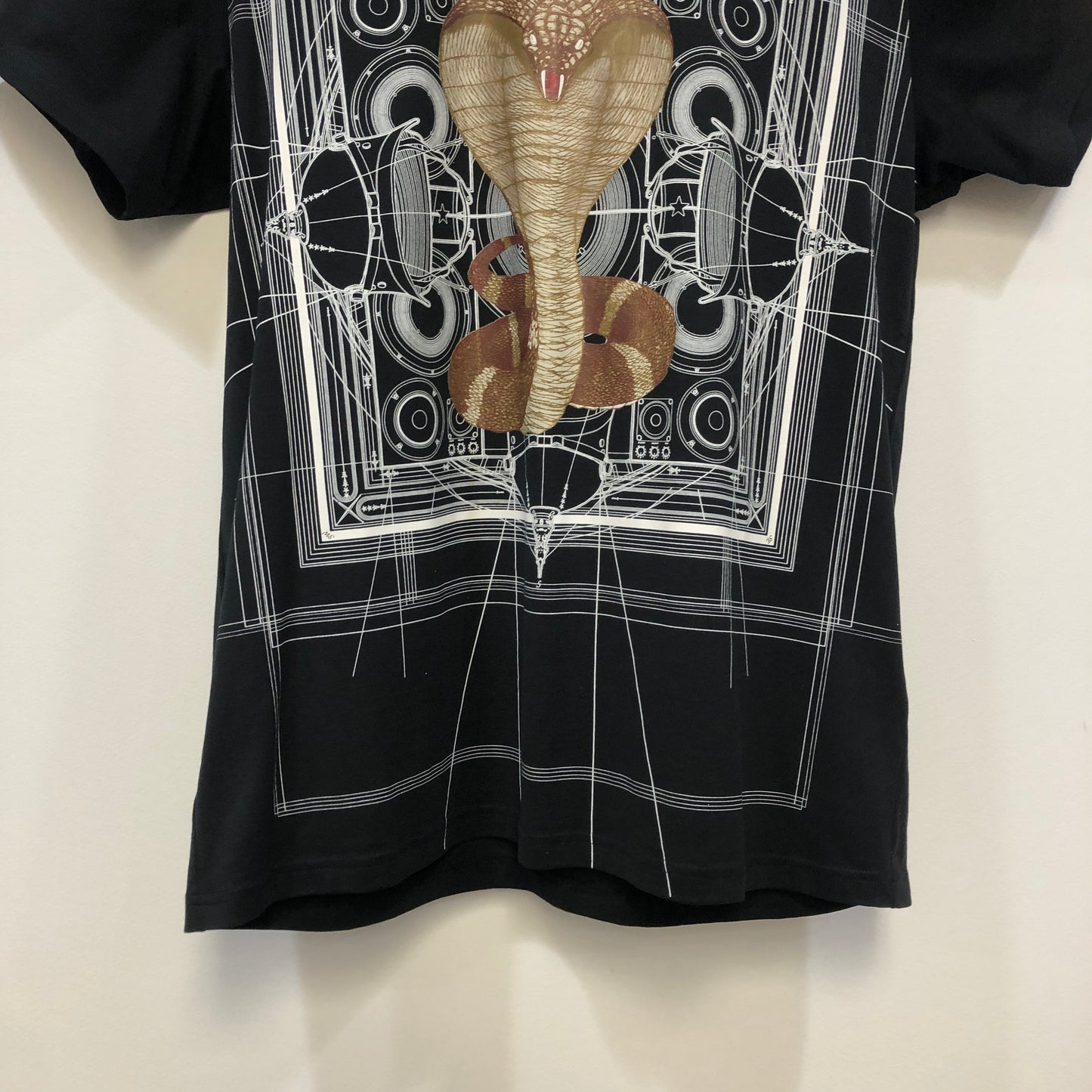 Givenchy Cobra Print T-Shirt Size XS