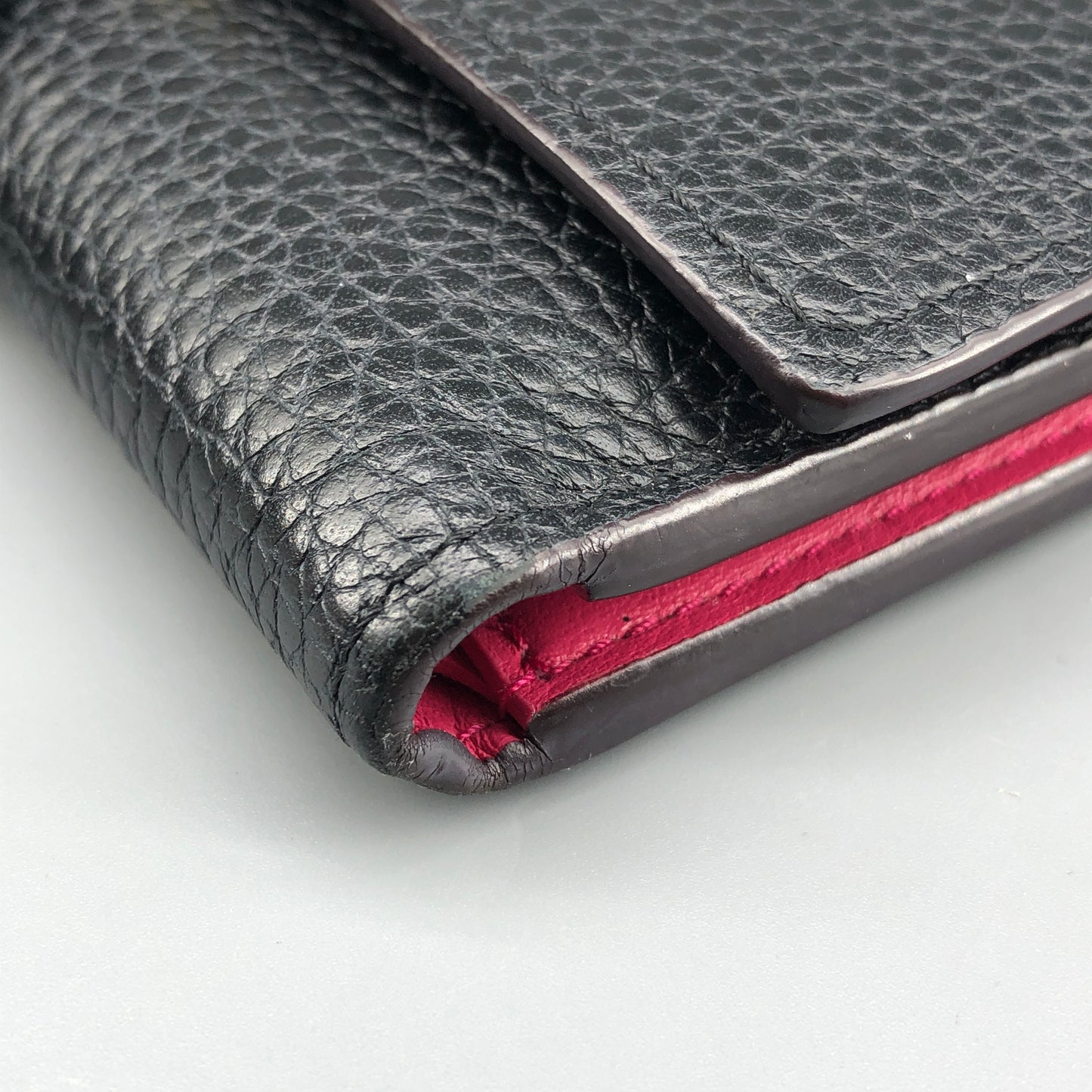Louis Vuitton Black Taurillon Leather LV Twist Compact Wallet