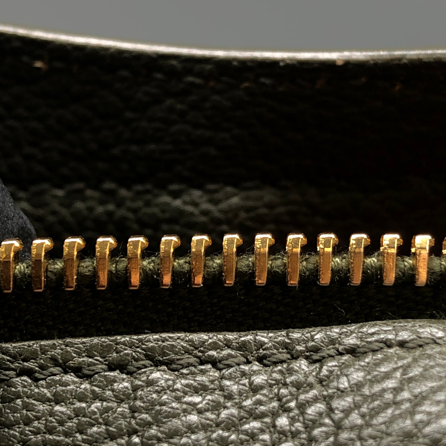Balenciaga Classic Metallic Edge City Bag Olive Leather Handbag