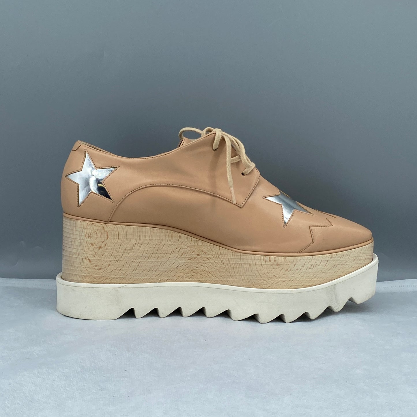 Stella McCartney Women's Nude Faux Leather Star Patch Lace-Up Platform Brogues Size 36.5