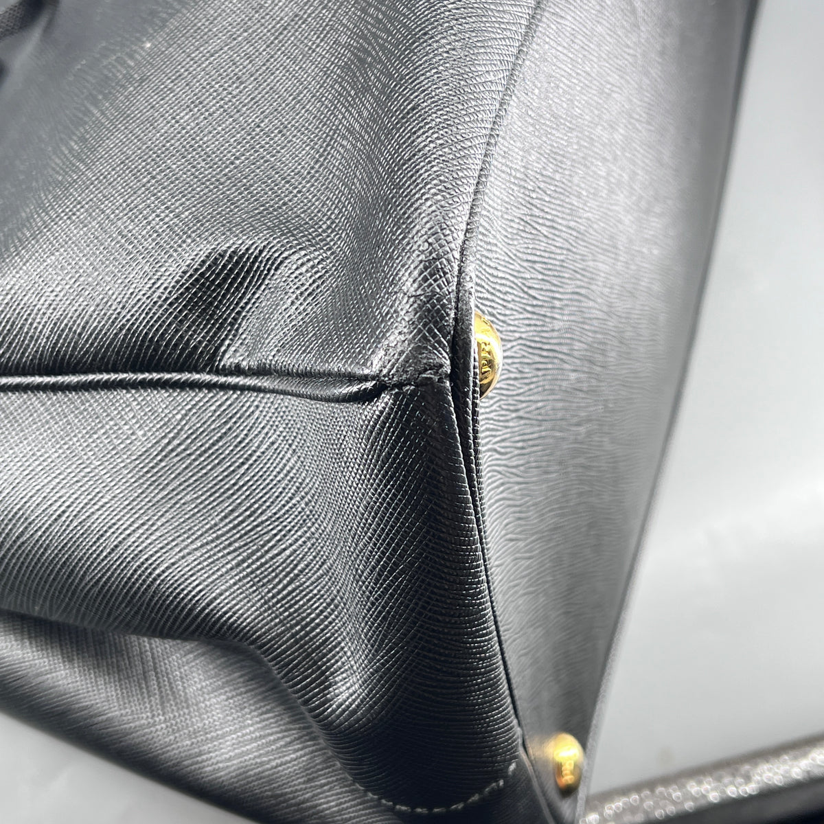 Prada Black Saffiano leather Tote Handbag
