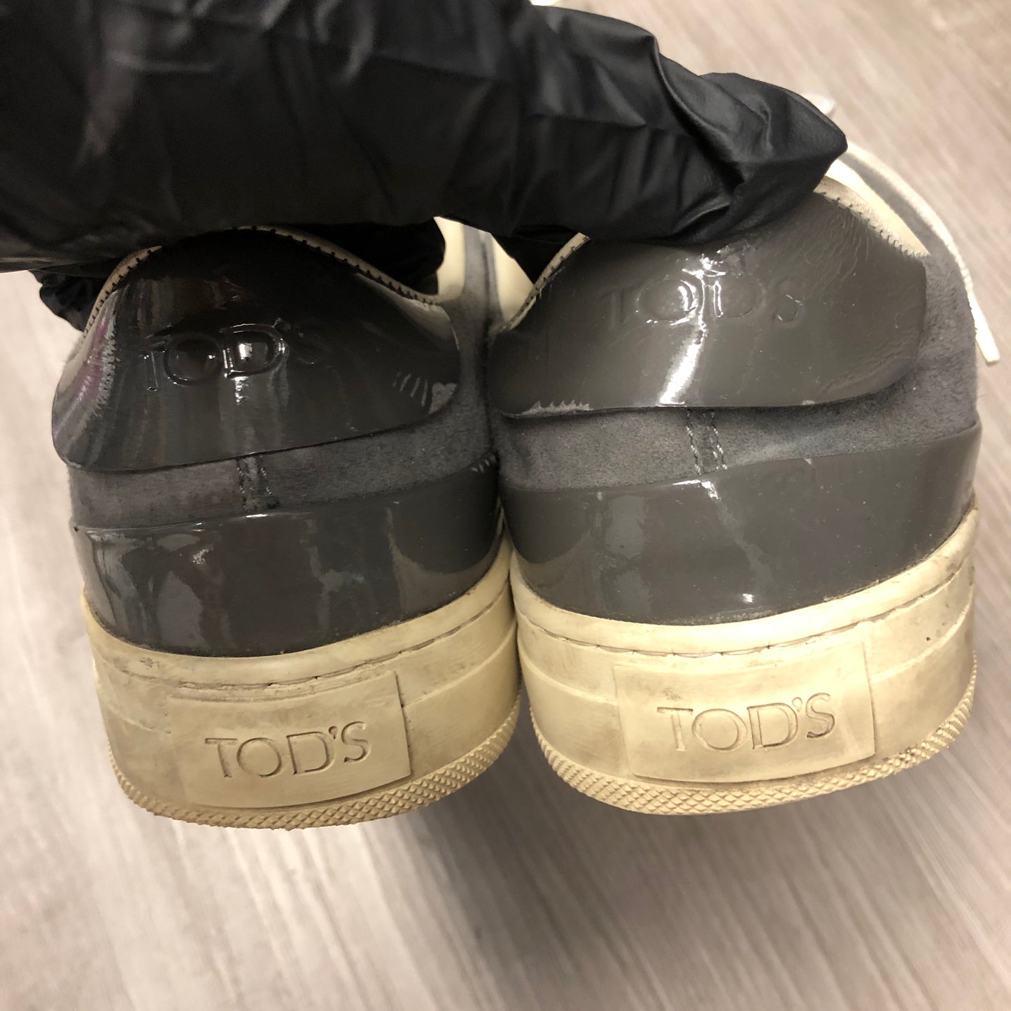 Tod's Women's grey Leather Sneakers Size 37.5