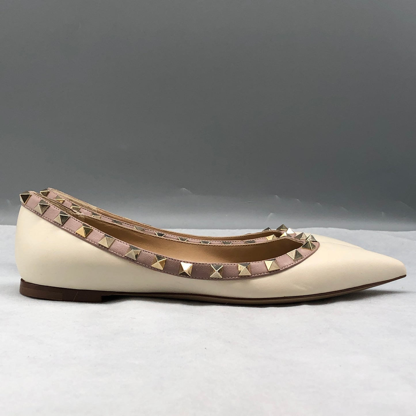 Valentino Cream Leather Rockstud Pointed Flats Size 36