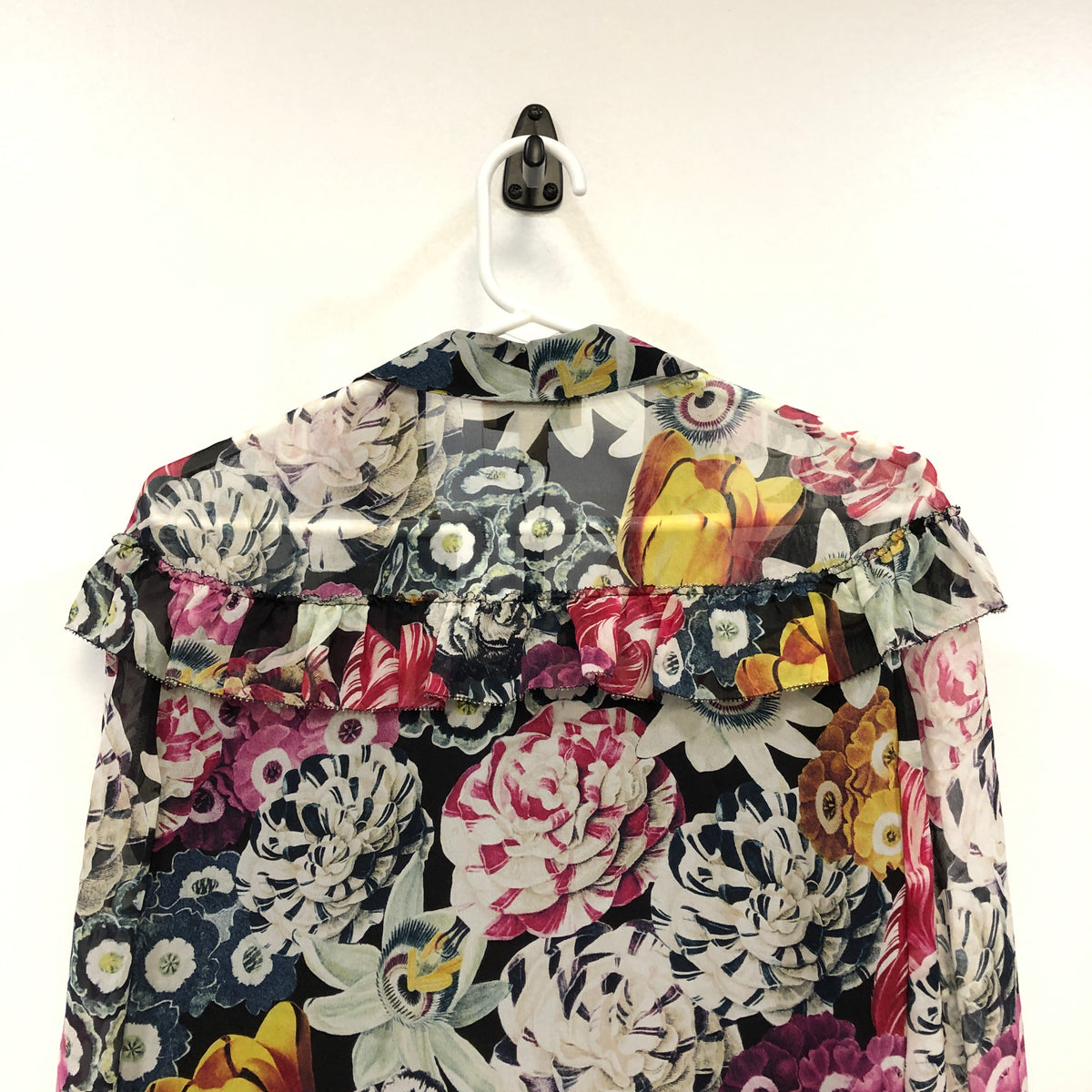 Burberry NWT multi-color floral long sleeve blouse US size 4