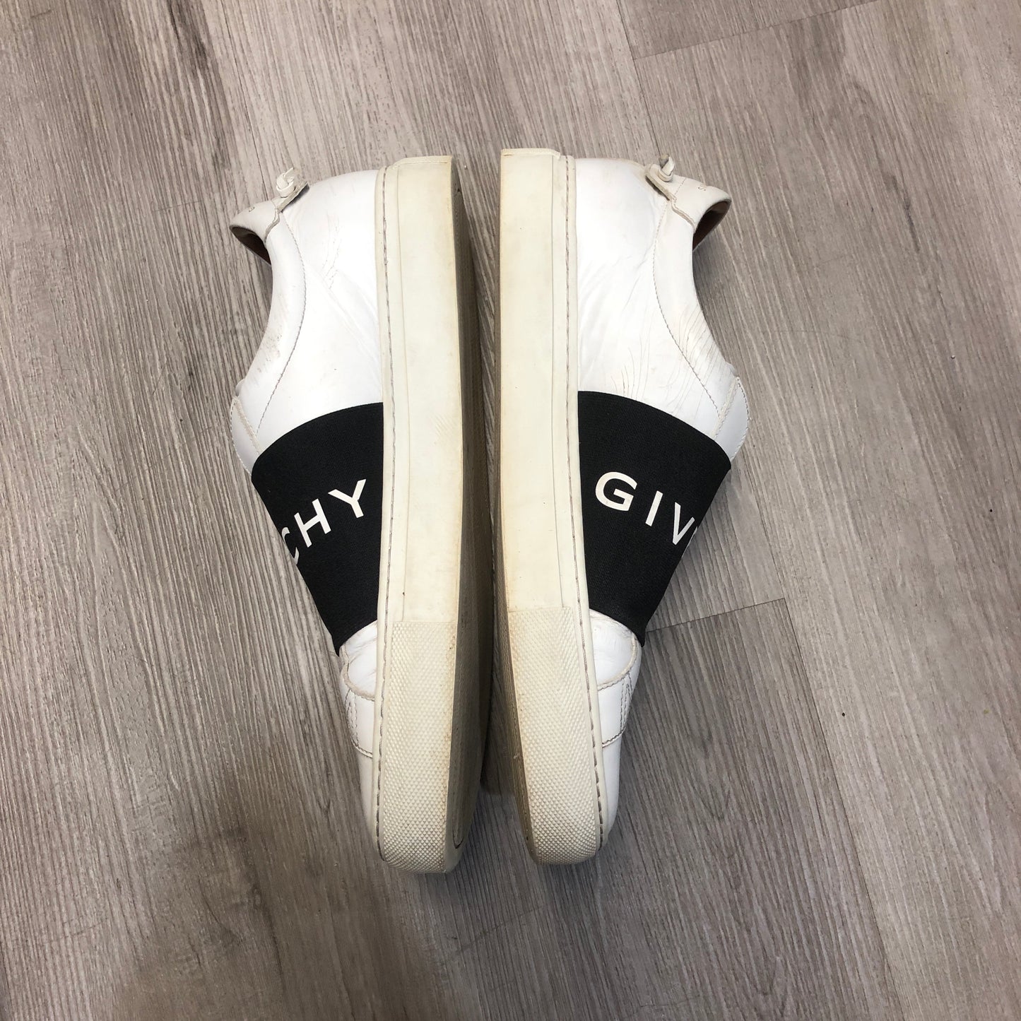 Givenchy Men's Low-Top Sneakers Size 40 White/Black