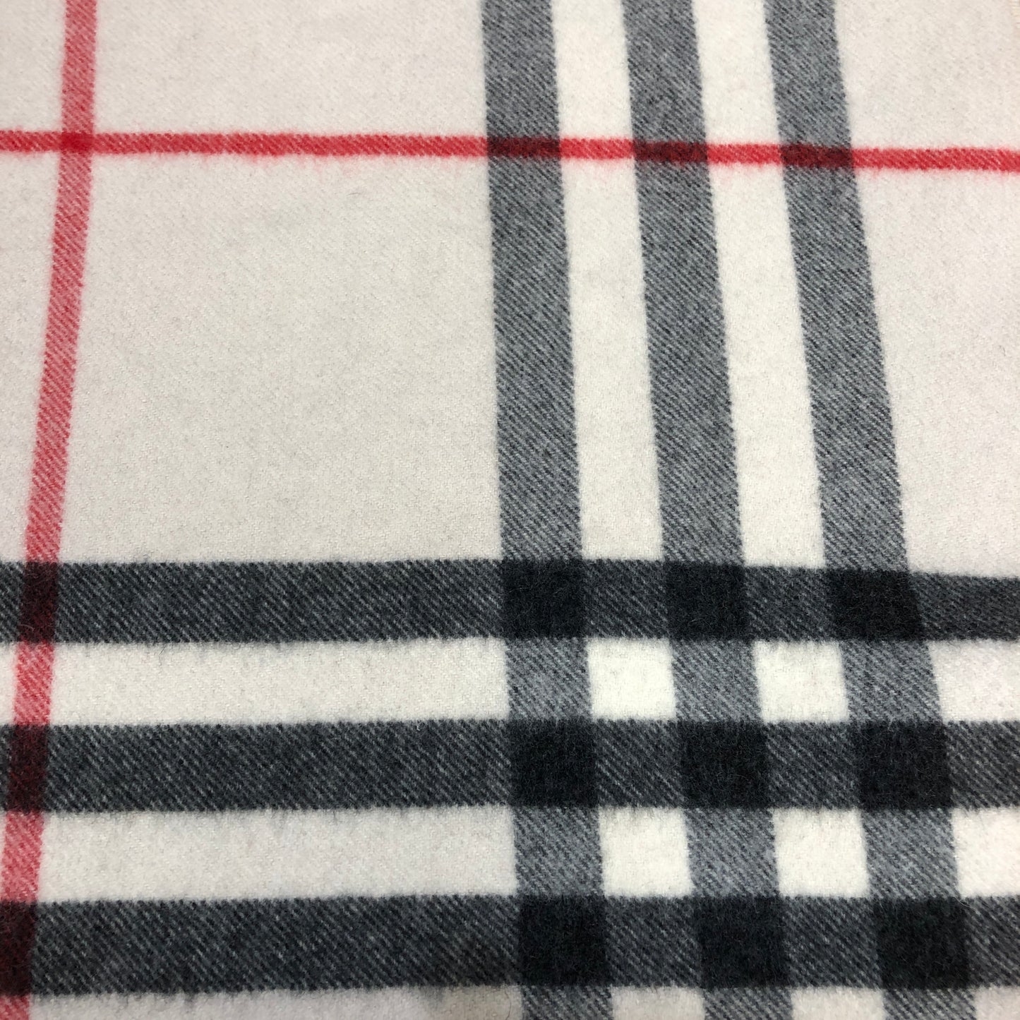 Burberry Classic Vintage Check 100% Cashmere Scarf Beige/Black/Red