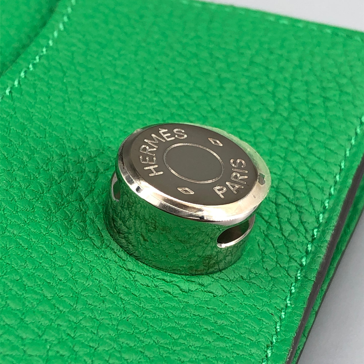 Hermes 2016 Dogon Compact Wallet  Green Togo Leather