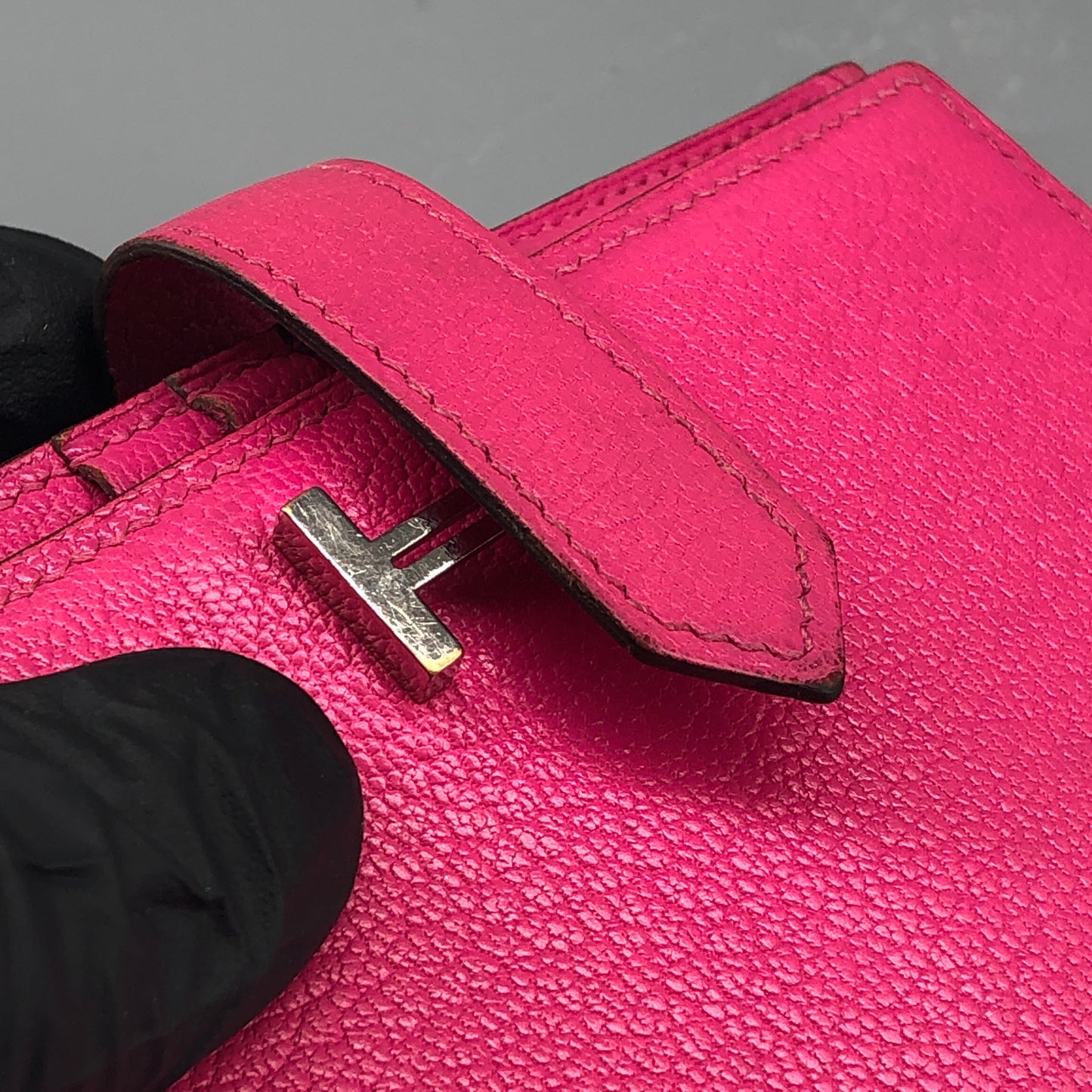 Hermes Bearn Compact Leather Card Holder Wallet Pink