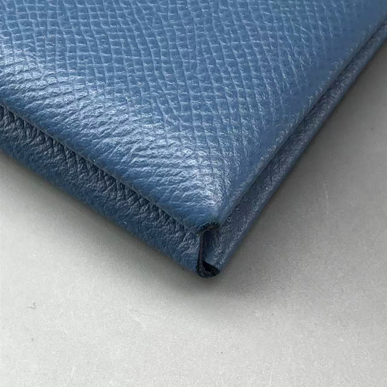 Hermes Leather Card Holder 10 × 6 cm