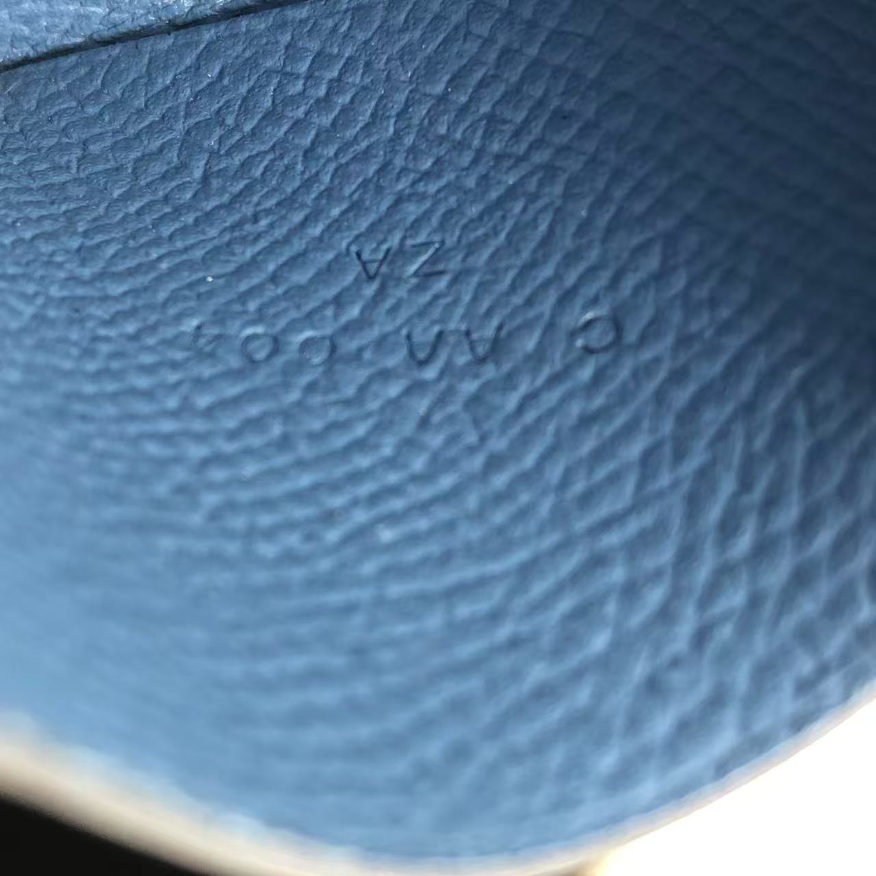 Hermes Leather Card Holder 10 × 6 cm