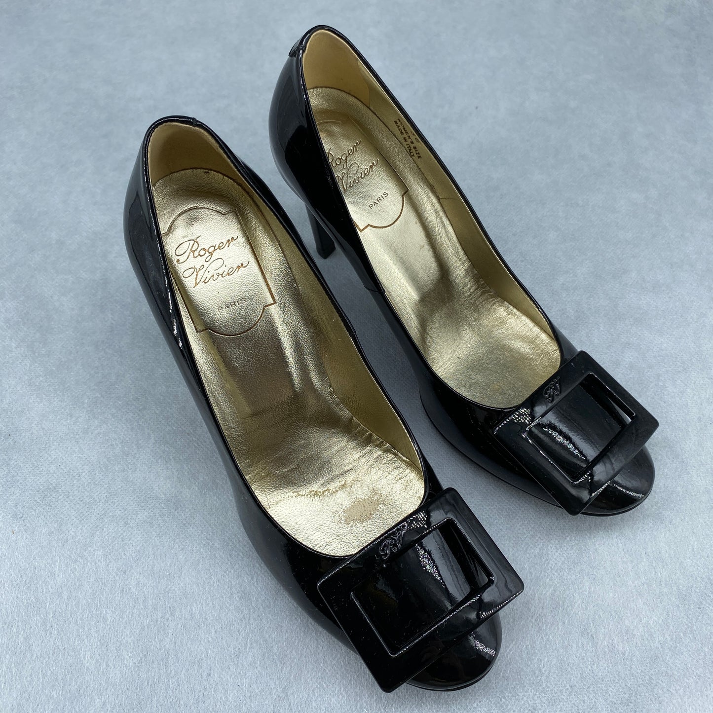 Roger Vivier Women's Black Patent Strass Buckle Pumps Size 36
