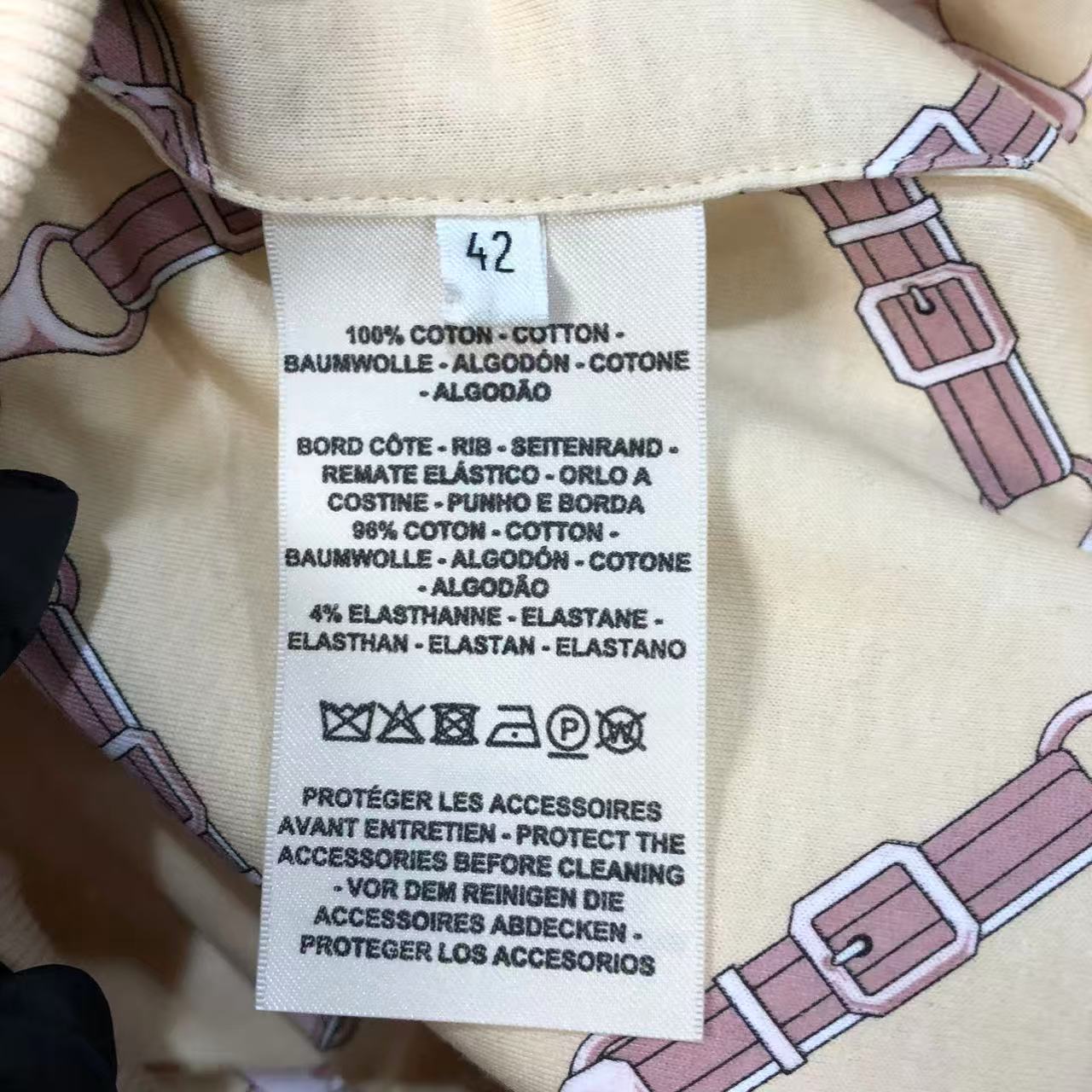 Hermes Twin-Set Bomber Jacket and Matching Shorts in Beige Cotton Blend