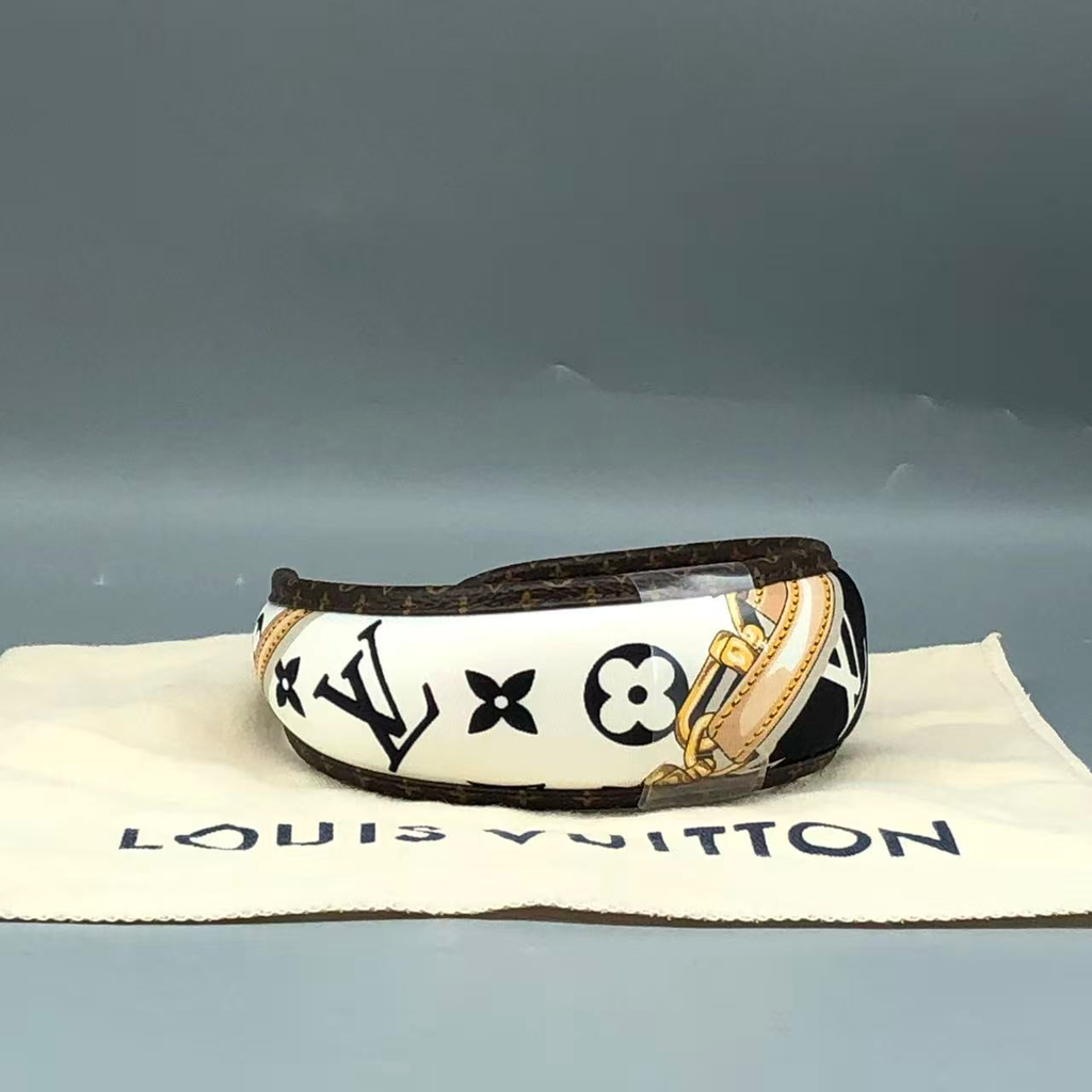 Louis Vuitton Monogram Giant White Headband