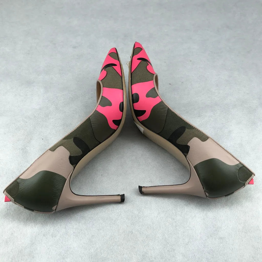 Valentino Garavani Camouflage Pointed Toe Pumps Neon Pink Black 35