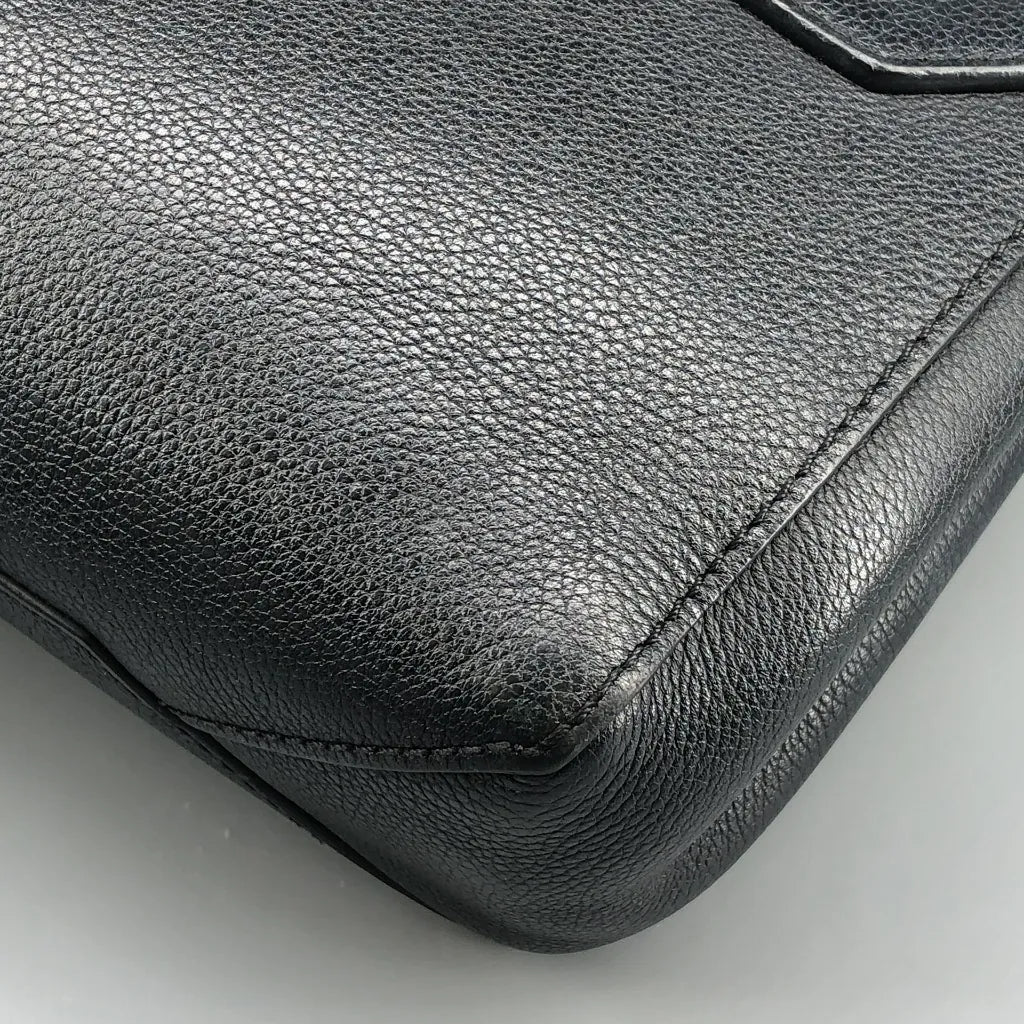 Louis Vuitton Calfskin Lockme II Chain Bag Black
