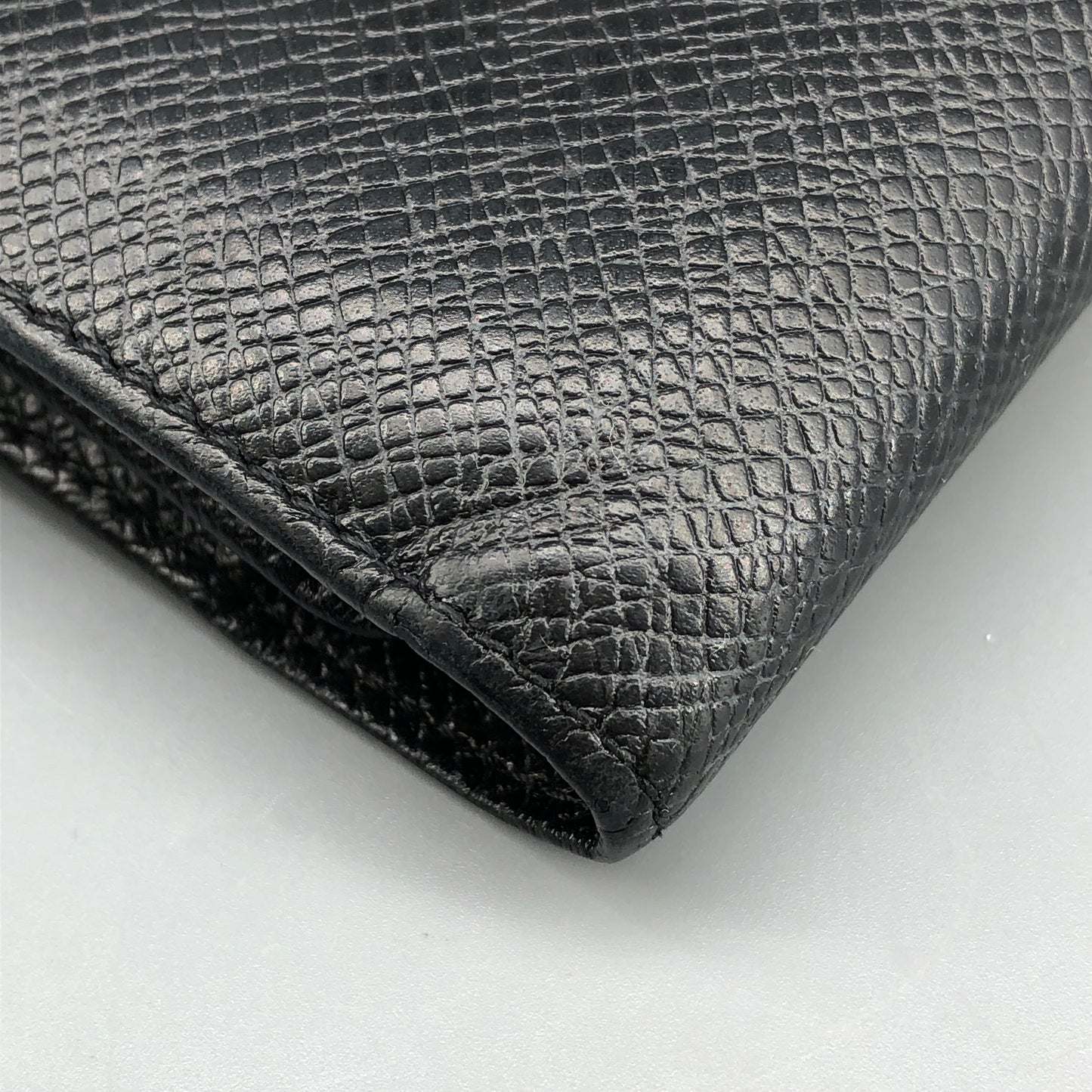 Louis Vuitton Taiga Leather Bifold Wallet Black