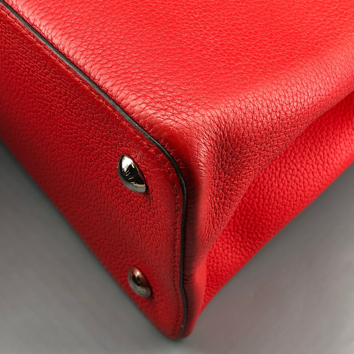 Louis Vuitton Capucines MM Red Leather Handbag