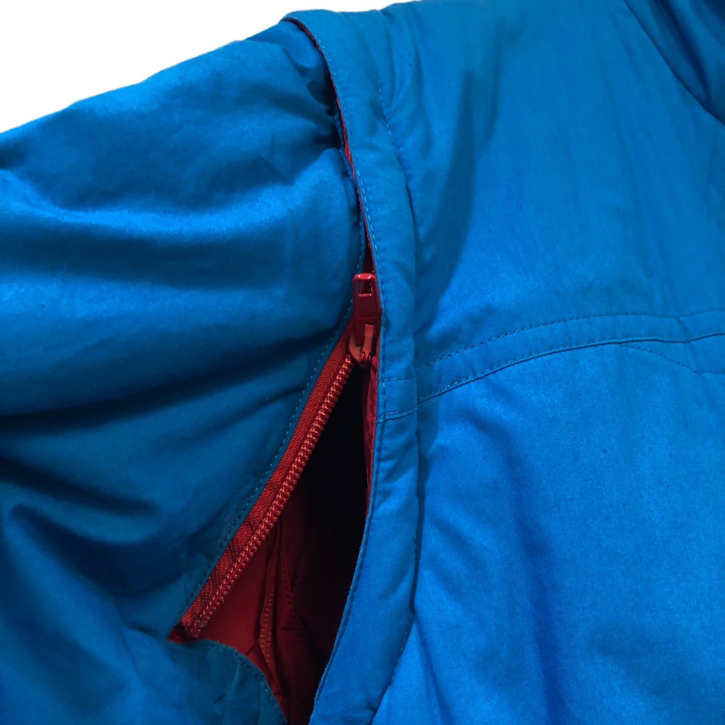 Gucci × Disney Mickey Detachable Sleeve Quilted Puffer Jacket Blue Size 42