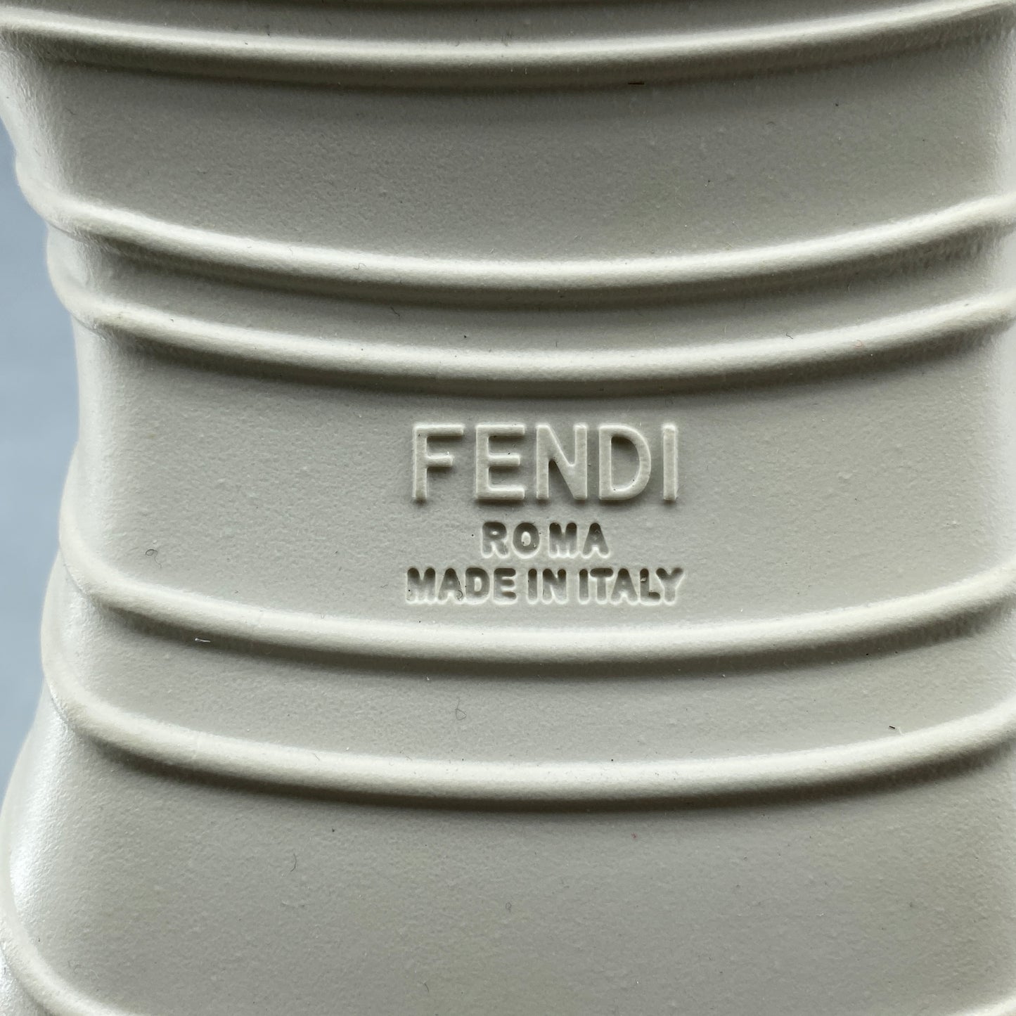 FENDI Women‘s Sneakers Size 36 Cream Blue Pink
