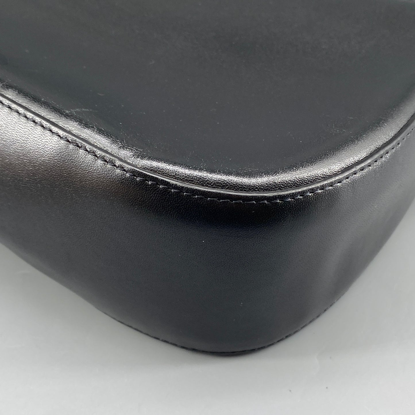 Giovanni Valentino Black Smooth Leather Logo Shoulder Bag
