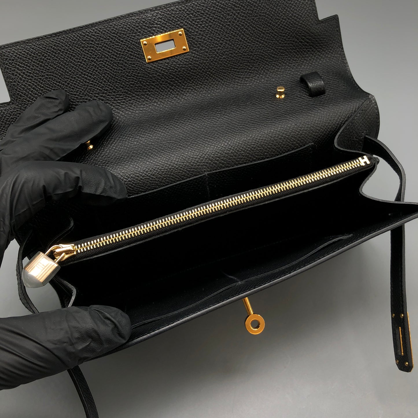 Hermes Kelly To Go Epsom 2022 Black and Gold hardware