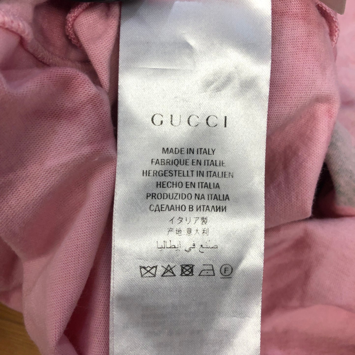 Gucci Pink Tie-Dye Koi Fish Logo T-Shirt Size XS