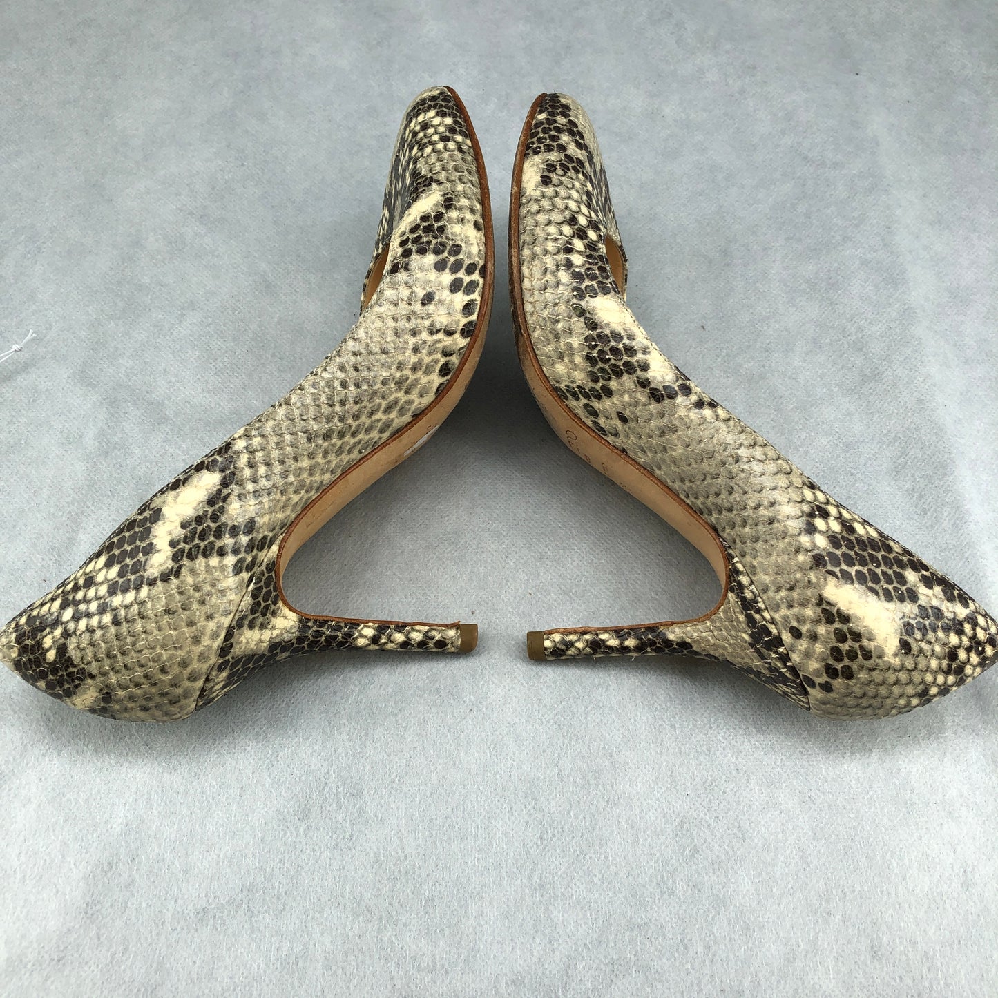 Jimmy Choo Genuine Snake Skin Pointed Stiletto Pumps 35