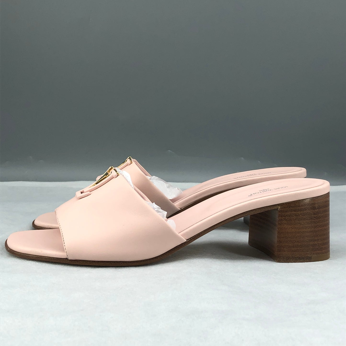 Louis Vuitton Blush Pink Leather V Logo Block Heel Slide Sandals Size 40