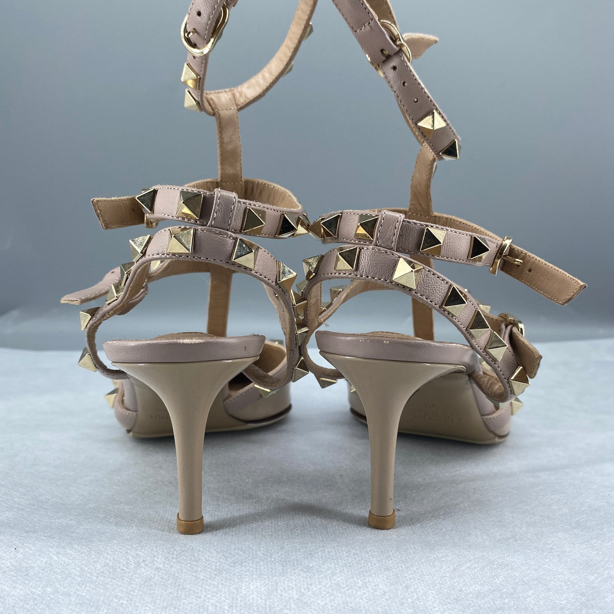 Valentino Nude Patent Leather Rockstud Pointed Heel Sandals Size 38