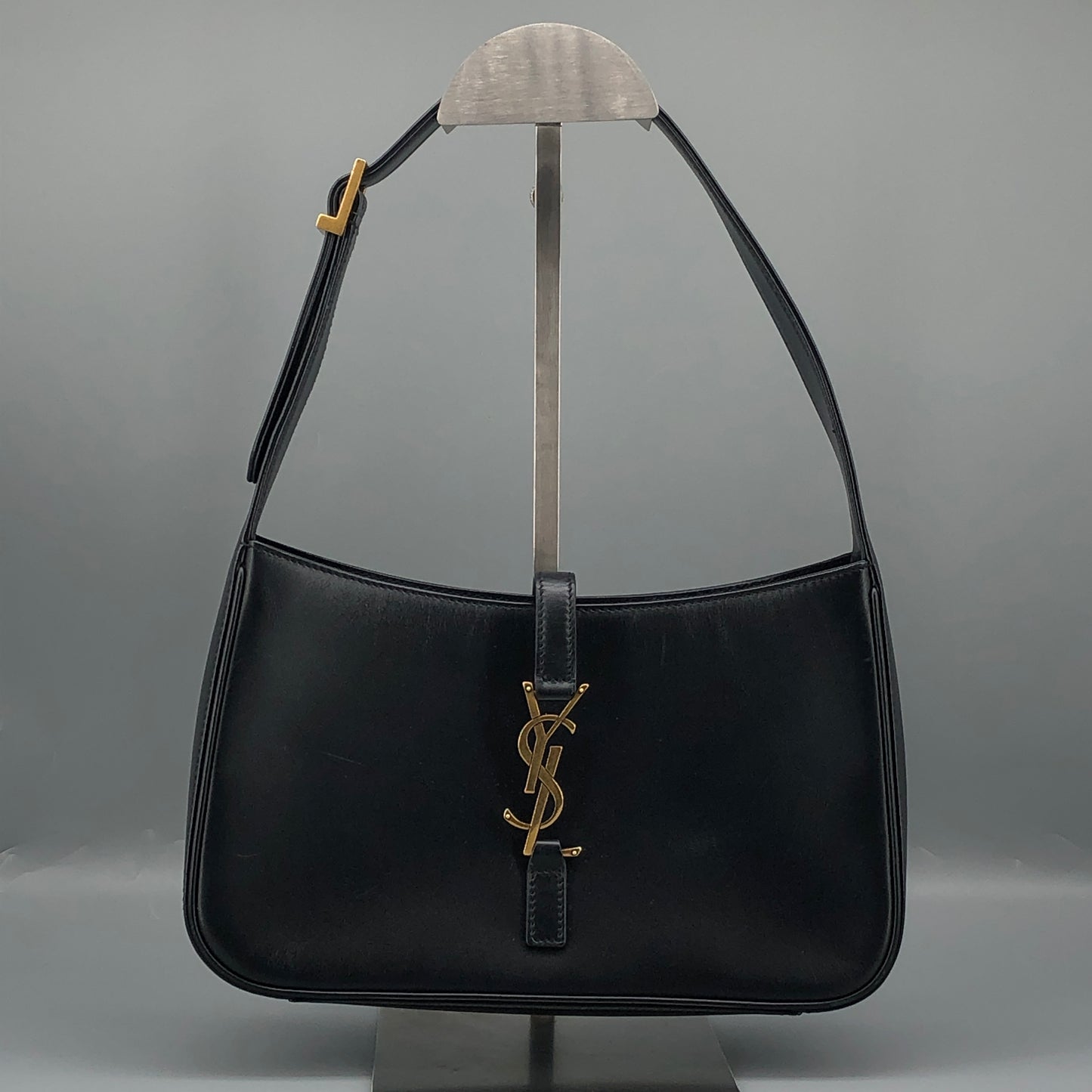 Saint Laurent Le 5 à 7 Smooth Leather Hobo Shoulder Bag Black